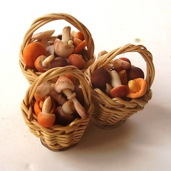 Wild Mushroom Basket small